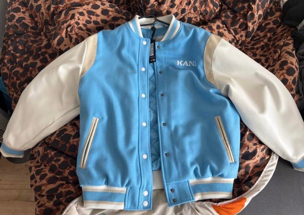 Karl Kani College Jas maat S - Uitverkocht Product, Ophalen, Nieuw, Maat 46 (S) of kleiner, Blauw