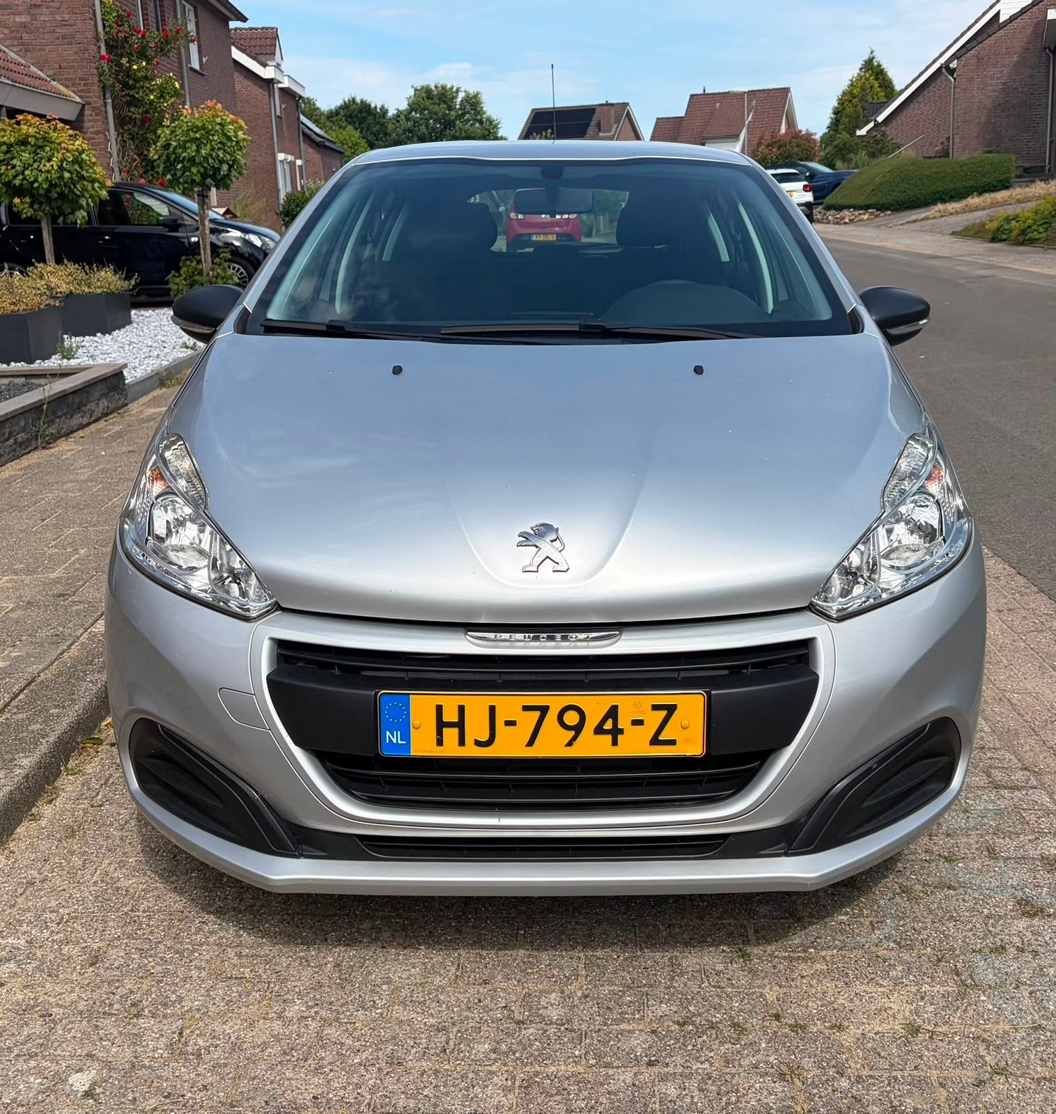 Peugeot 208 1.0 VTI 50KW/68PK 5-D 2015 Grijs, Auto's, 450 kg, 31 €/maand, Origineel Nederlands, Particulier