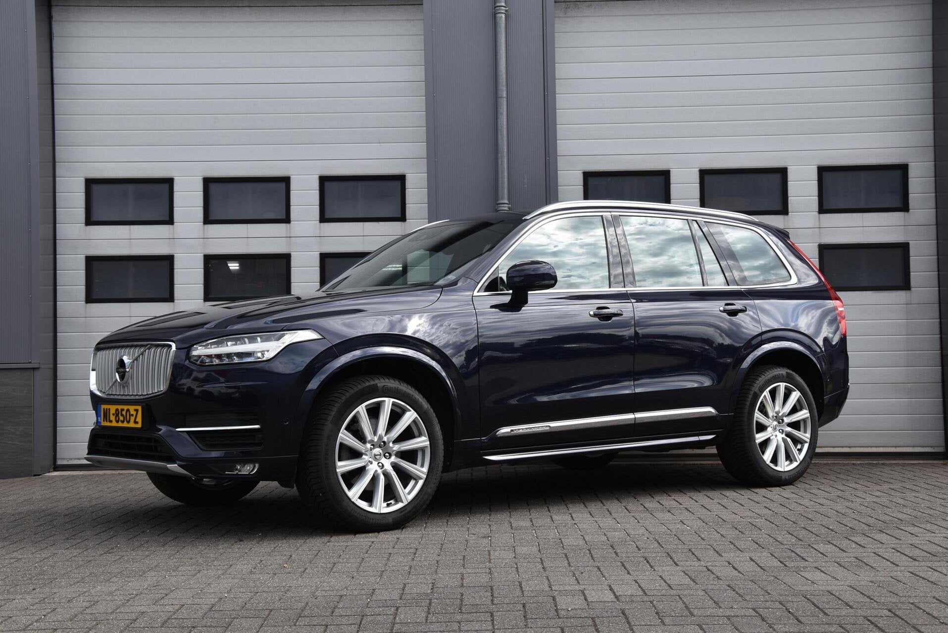 Volvo XC90 2.0 D5 AWD Inscription, Gebruikt, Euro 6, 4 cilinders, Blauw