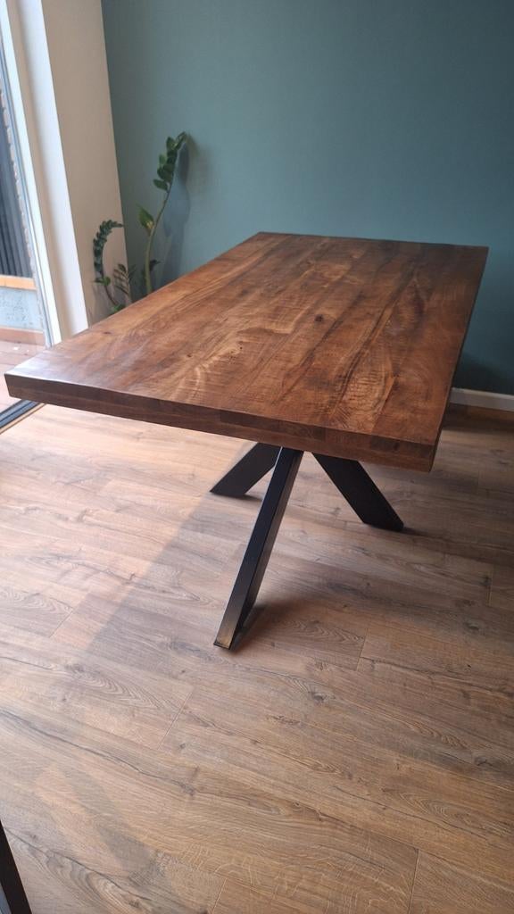 Industriële Eettafel (160x90 cm) – Massief Mangohout met X-p, Huis en Inrichting, Tafels | Eettafels, Ophalen, 50 tot 100 cm, Zo goed als nieuw