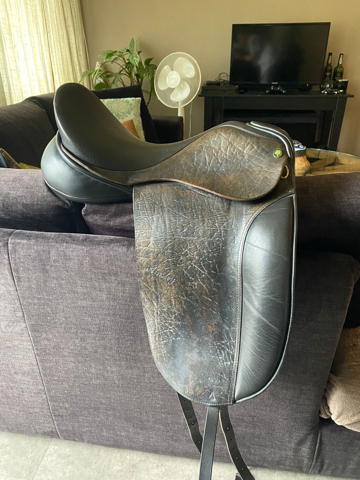 2x ainsley dressuur zadel 17,5/18 inch, Dieren en Toebehoren, Paarden en Pony's | Zadels, Ophalen of Verzenden, Zo goed als nieuw