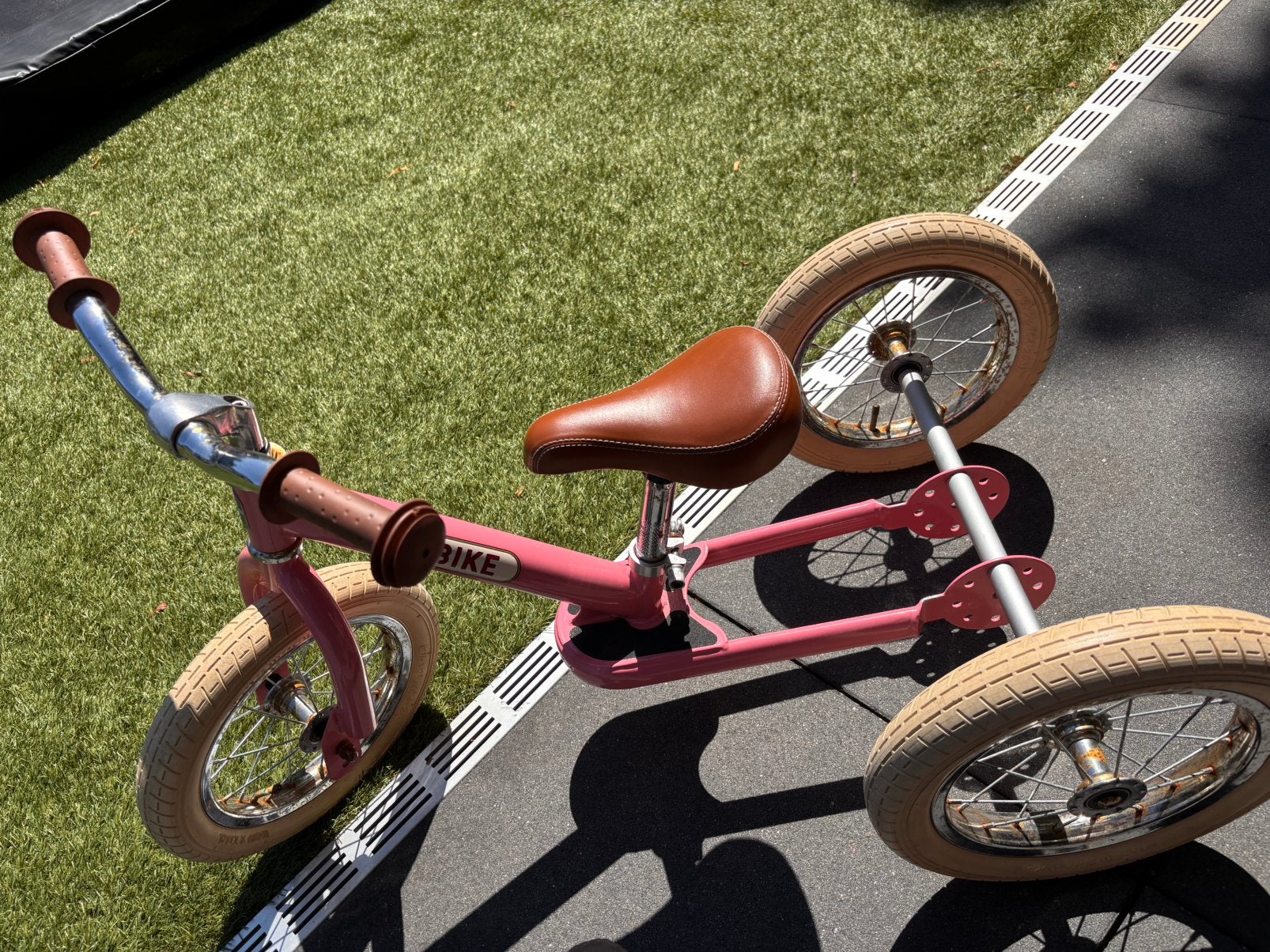 Trybike roze met ombouwset, Ophalen, Zo goed als nieuw, Minder dan 16 inch