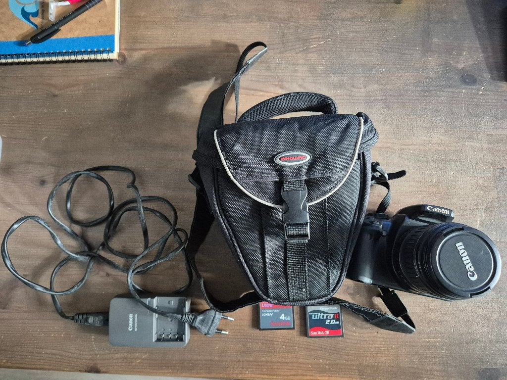 Canon EOS 400D Spiegelreflexcamera met accessoires, Ophalen, Gebruikt, Spiegelreflex, Accu