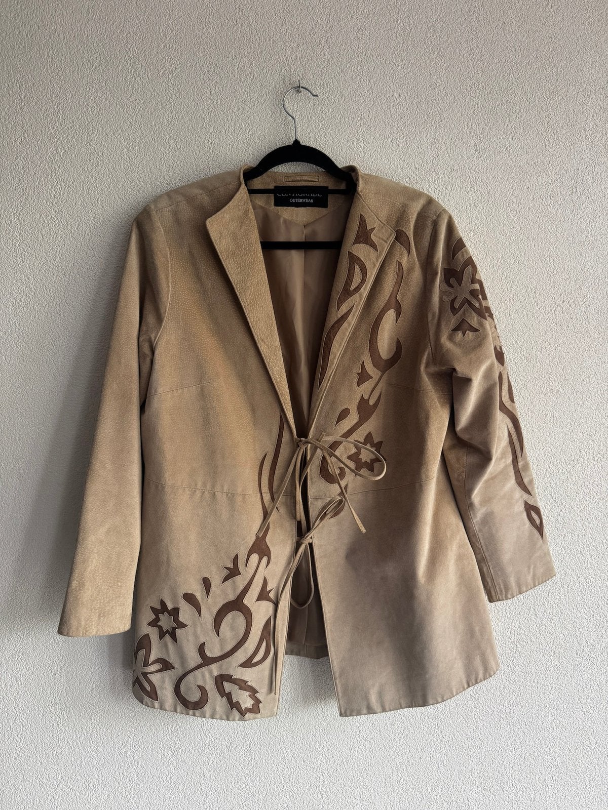 Vintage Y2K western bruine leren jas met geborduurde details, Kleding | Dames, Jasjes, Kostuums en Pakken, Zo goed als nieuw, Jasje