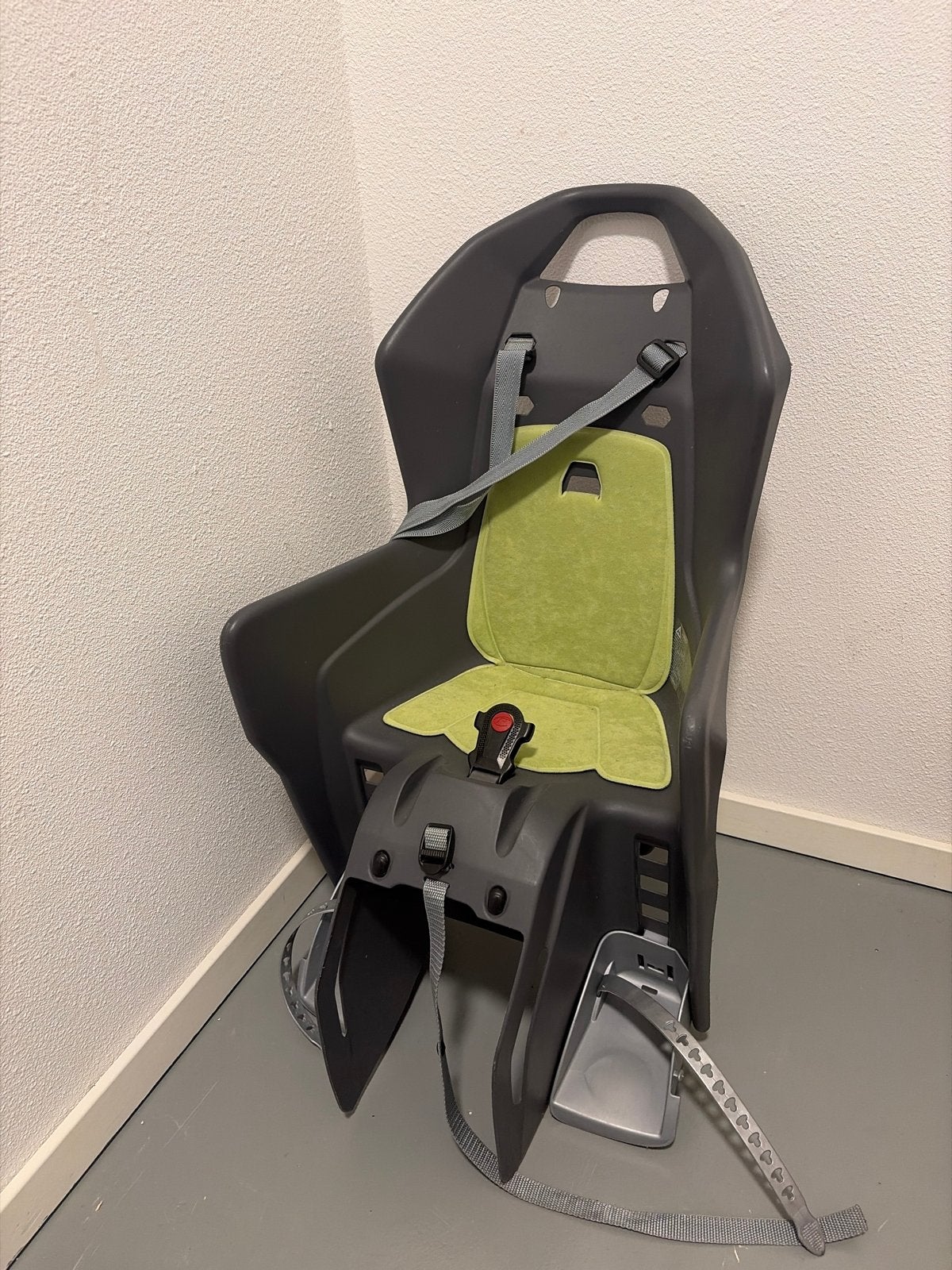 Polisport Achterzitje Fiets - Zo goed als nieuw, Achterzitje, Voetsteuntjes, Zo goed als nieuw, Ophalen