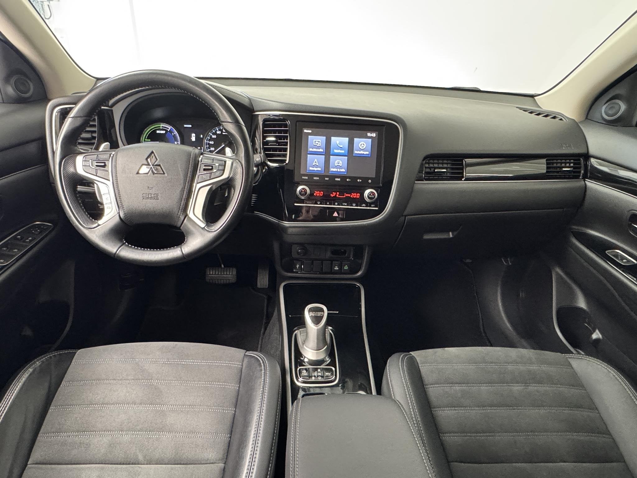 Mitsubishi Outlander 2.4 PHEV Intense | Navigatie | Camera |, Auto's, Automaat, 4 cilinders, Automatische klimaatregeling, Plug-in hybride