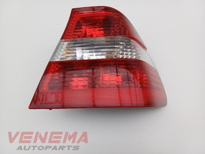 Achterlicht rechts van een BMW 3-Serie, Gebruikt, -, -, Ophalen of Verzenden