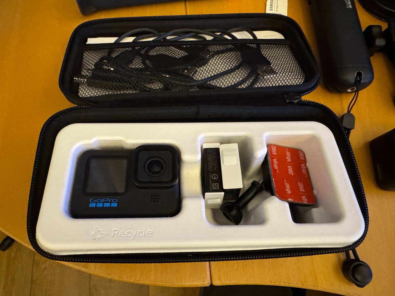 GoPro Hero 11 in nieuwstaat met uitgebreide accessoires, Ophalen of Verzenden, Zo goed als nieuw, GoPro