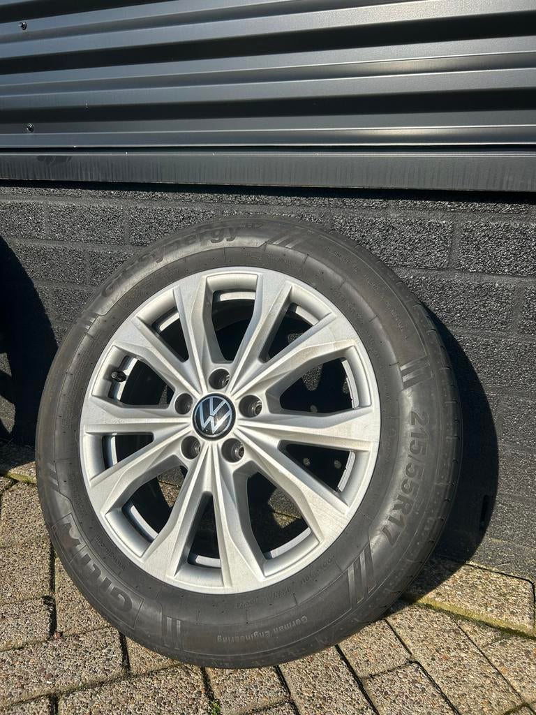 VW Velgenset met GitiSynergy H2 Zomerbanden 215/55 R17, Auto-onderdelen, Banden en Velgen, Banden en Velgen, Zomerbanden, 17 inch
