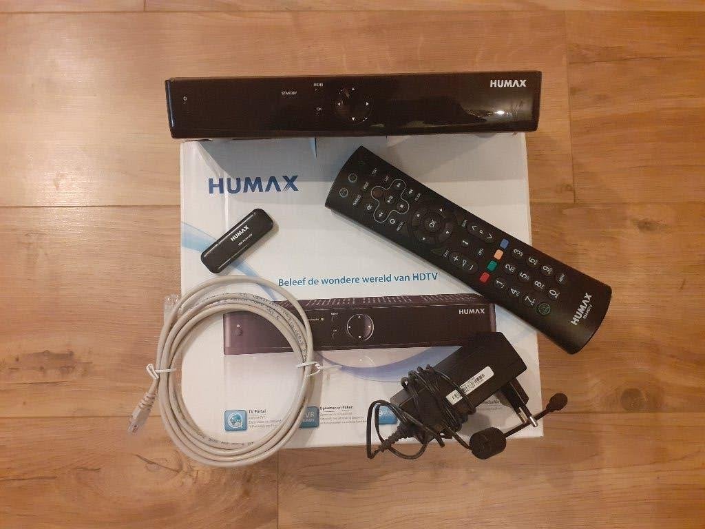 Humax HD Decoder met Afstandsbediening en Accessoires, Ophalen, Nieuw, Decoder