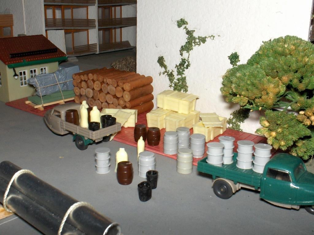 35-delige set laadgoed tonnen, vaten, kisten, balen set 2, Hobby en Vrije tijd, Modeltreinen | H0, Wisselstroom, Overige typen