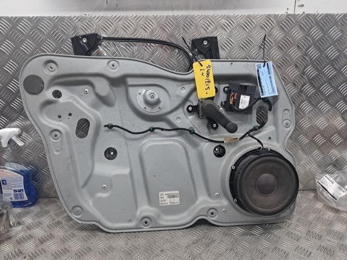 Ruitmechaniek 2Deurs links-voor van een Volkswagen Caddy, Gebruikt, -, Volkswagen, -
