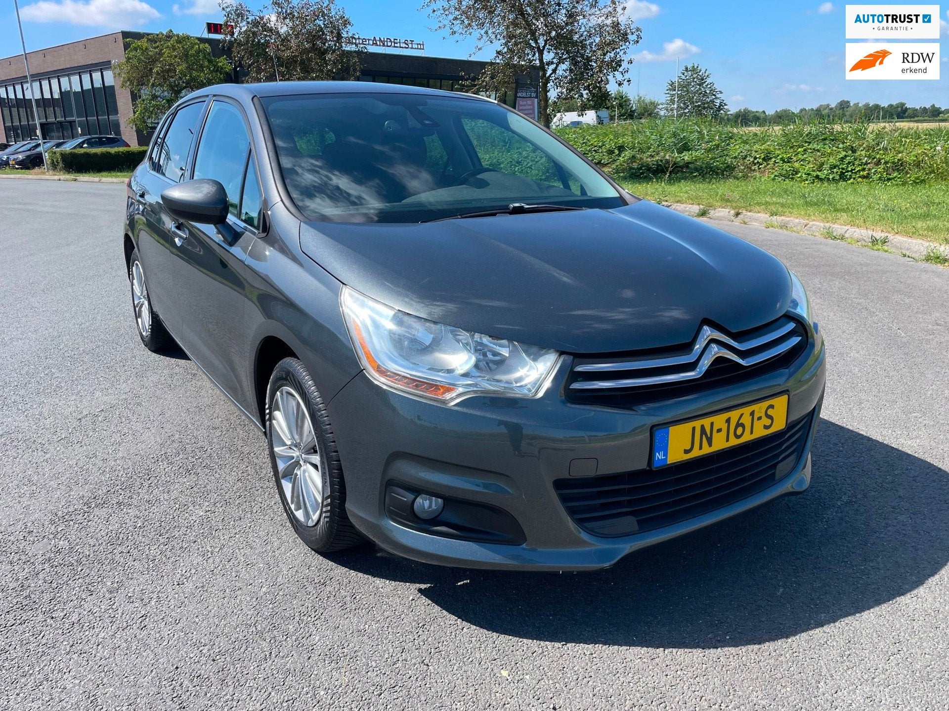 Citroen C4 GERESERVEERD, Voorwielaandrijving, Euro 5, Stof, Zwart