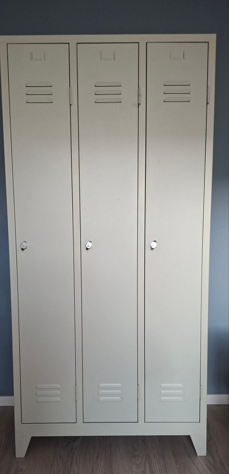 Metalen locker kast met 3 deuren, Ophalen, Gebruikt, Industrieel, Modern