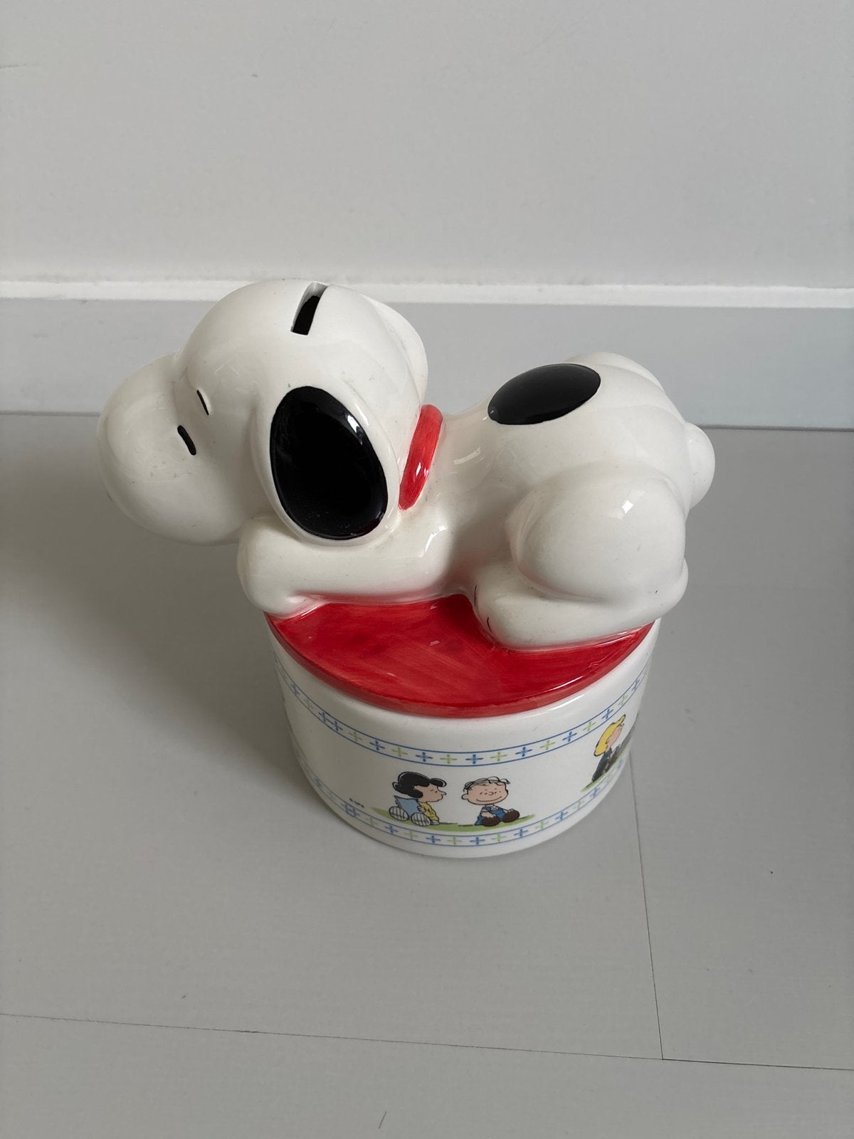 Snoopy spaarpot / koektrommel - Keramiek, Verzamelen, Ophalen of Verzenden, Zo goed als nieuw, Steen, Aardewerk of Keramiek, Strip- of Tekenfilmfiguur