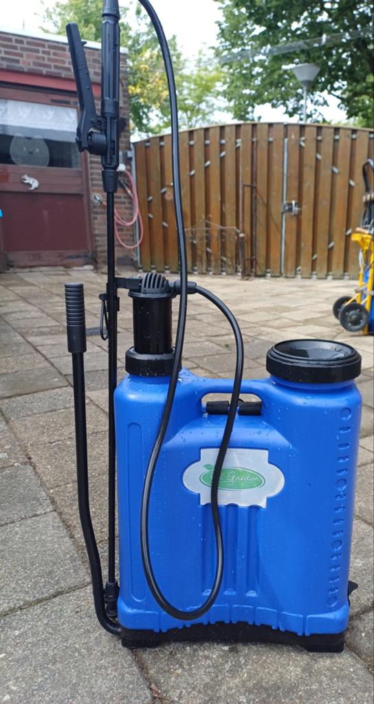 Druk spuit 18 liter (rugspuit), Ophalen