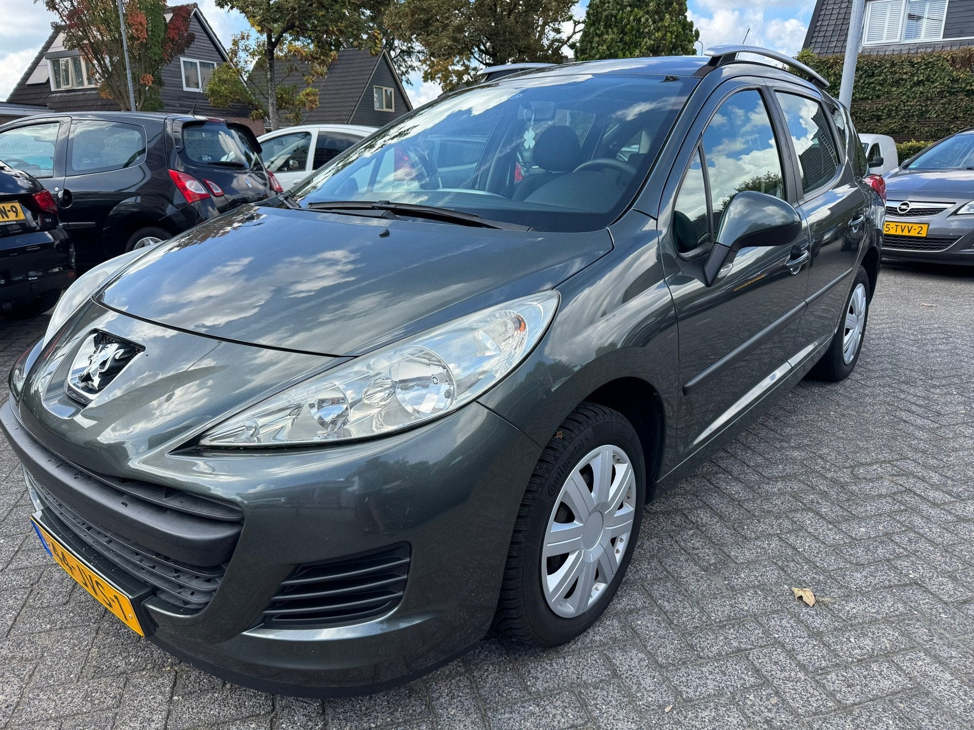 Peugeot 207 SW 1.4 VTi X-line Apk 25/9/27,Airco,Cruise,Nap,E, Voorwielaandrijving, Gebruikt, Verwarmde buitenspiegels, Origineel Nederlands