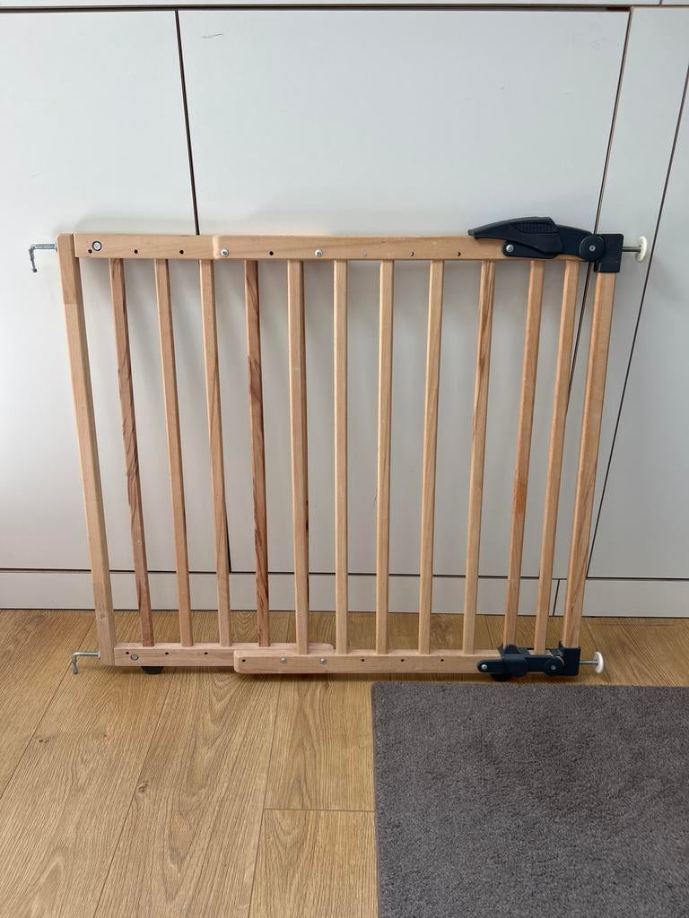 Houten kinderbeveiliging traphekje (Liam/Karwei), Kinderen en Baby's, Traphekjes, Ophalen, 100 tot 115 cm, Zo goed als nieuw, Klemhekje