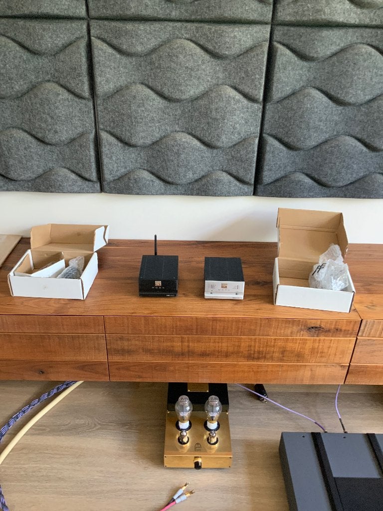 High end Moon 100d dac + 180 MiND netwerk streamer, Ophalen of Verzenden, Zo goed als nieuw, 120 watt of meer, Overige merken