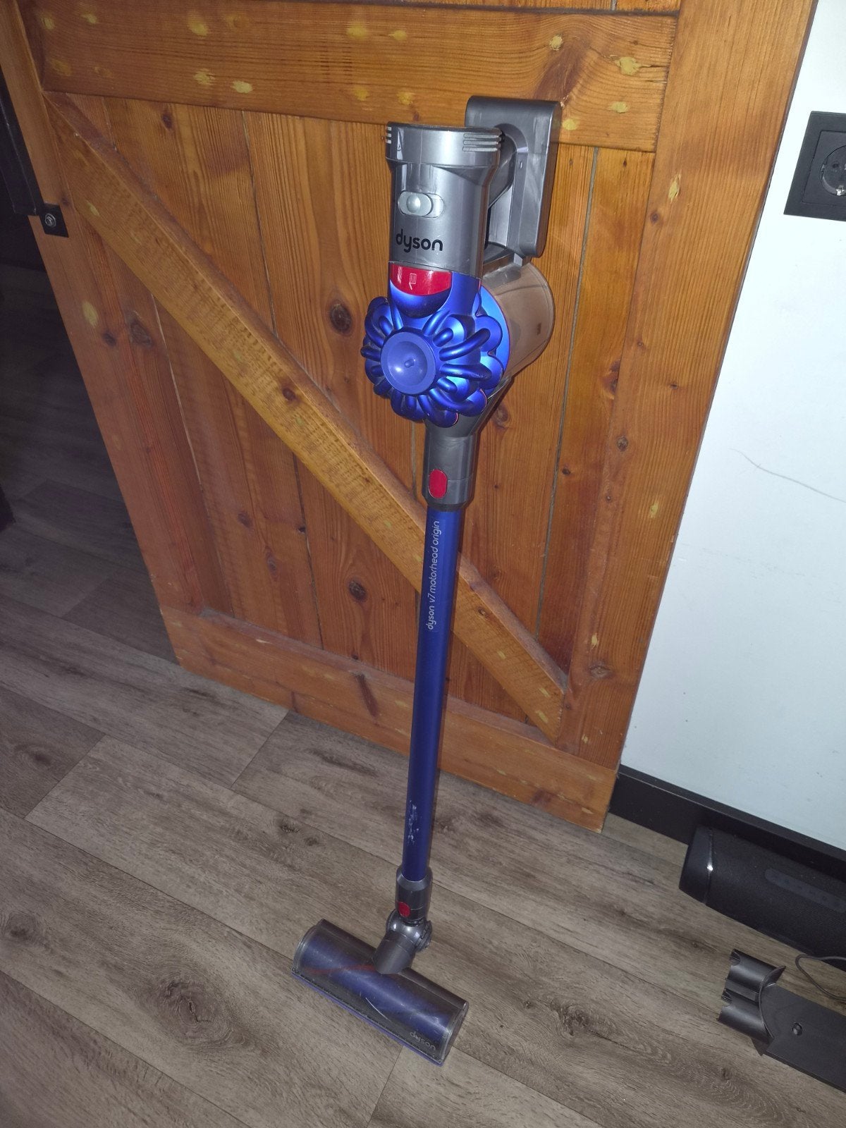 Dyson V7 - Accu defect - Voor de handige Harry, Witgoed en Apparatuur, Ophalen