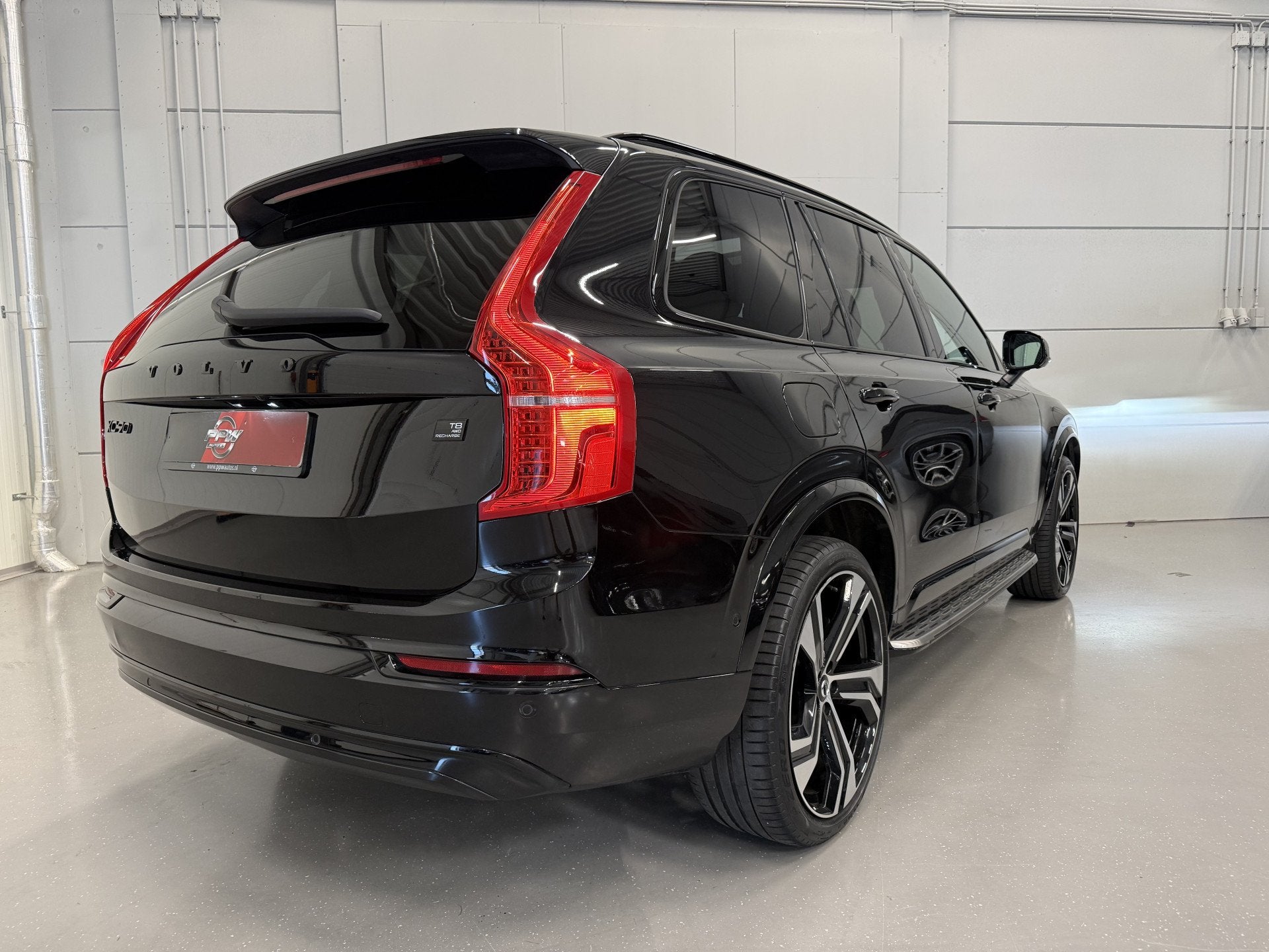 Foto 8 van Volvo XC90 T8 Recharge AWD R-Design PANO/B&W/TREKHAAK/360CAM