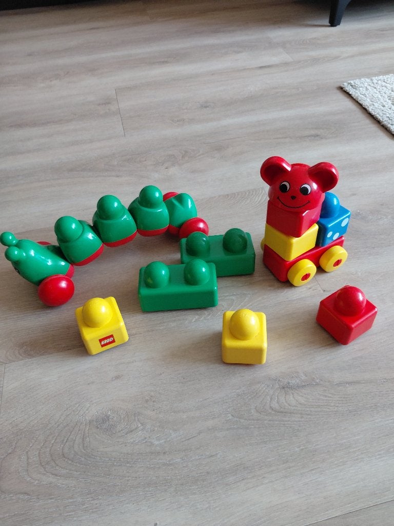 2 soorten babyspeelgoed om te ontdekken., Ophalen of Verzenden, Zo goed als nieuw, Ontdekken