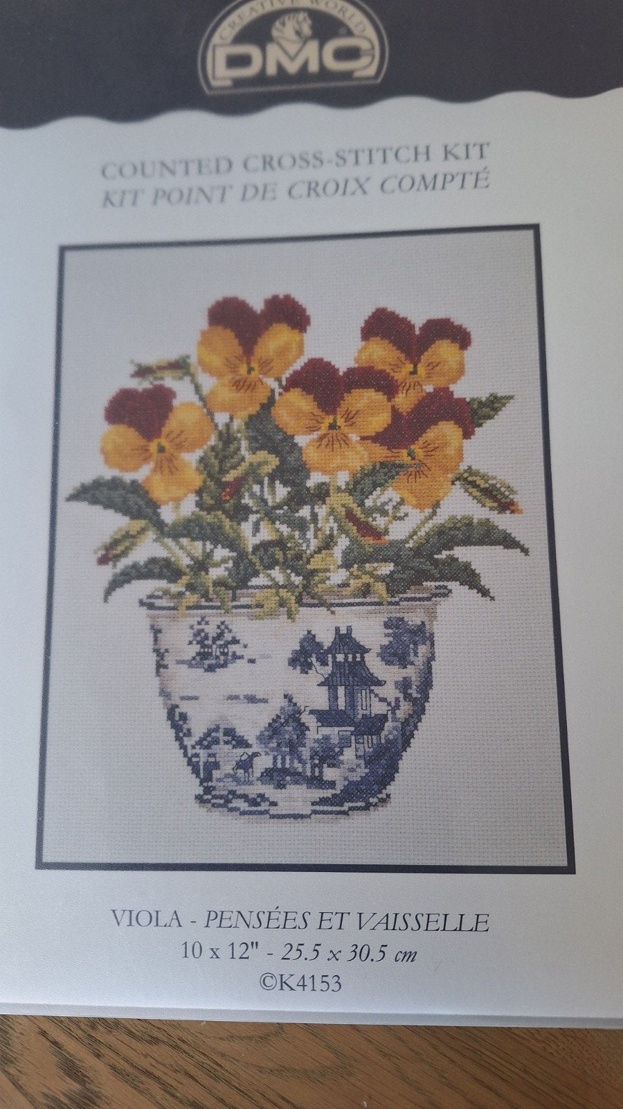 Borduurpakket merk DMC Viooltjes., Ophalen of Verzenden, Nieuw, Borduurpakket