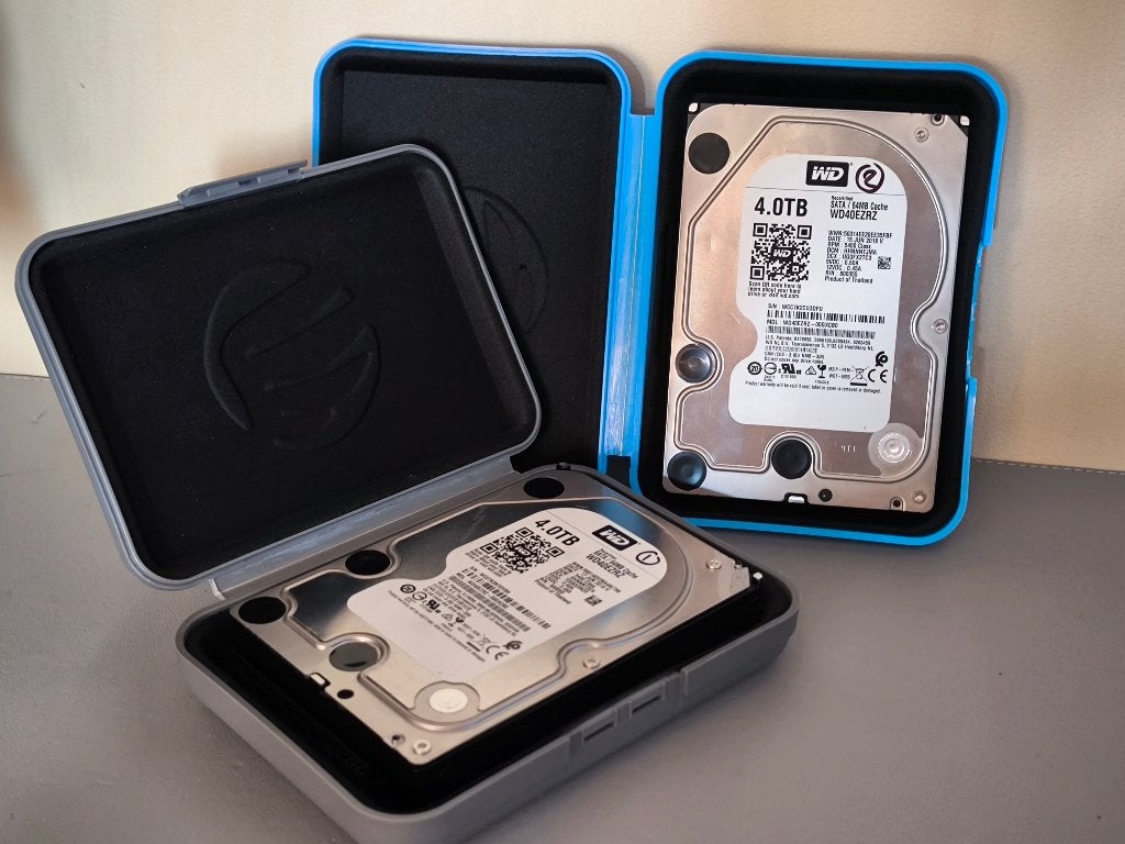2x WD Blue 3,5" (CMR, 64MB cache, 5400rpm), 4TB, Computers en Software, Harde schijven, Intern, Gebruikt, Desktop, 4TB