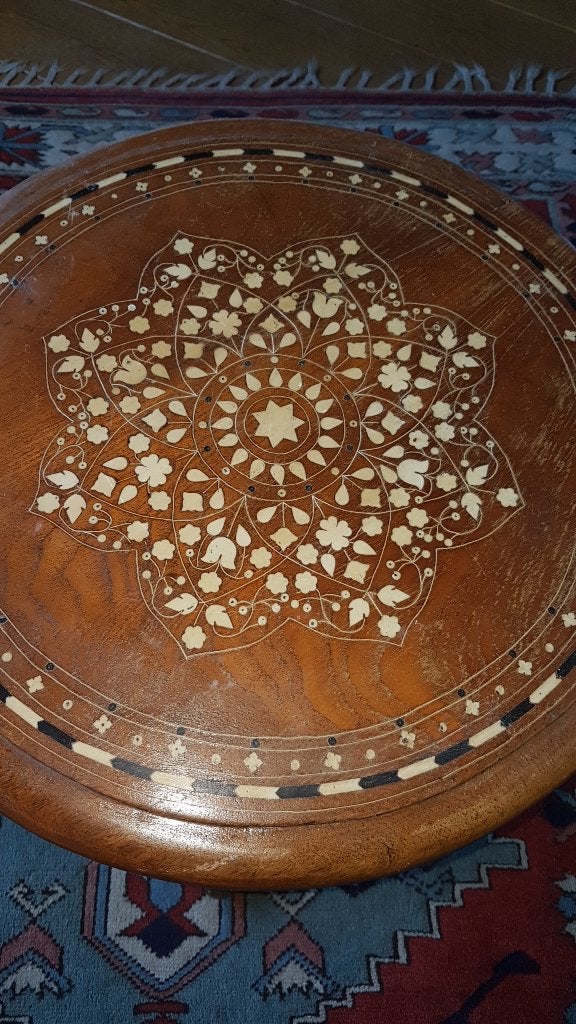 Oud Oosters tafeltje, 45 tot 60 cm, Minder dan 55 cm, Gebruikt, Rond