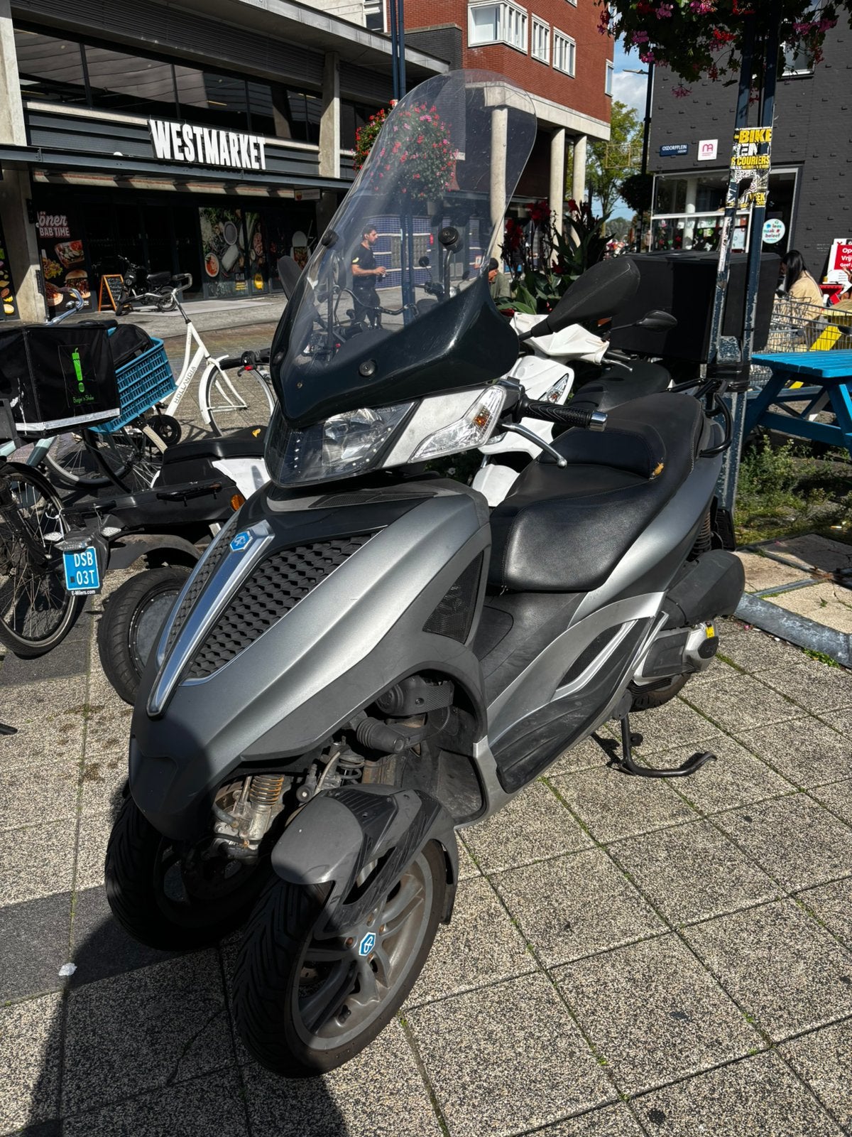 MP3 YOURBAN 300cc MOTORRIJBEWIJS, Motoren, 300 cc, Motorrijbewijs A, Gebruikt, Particulier