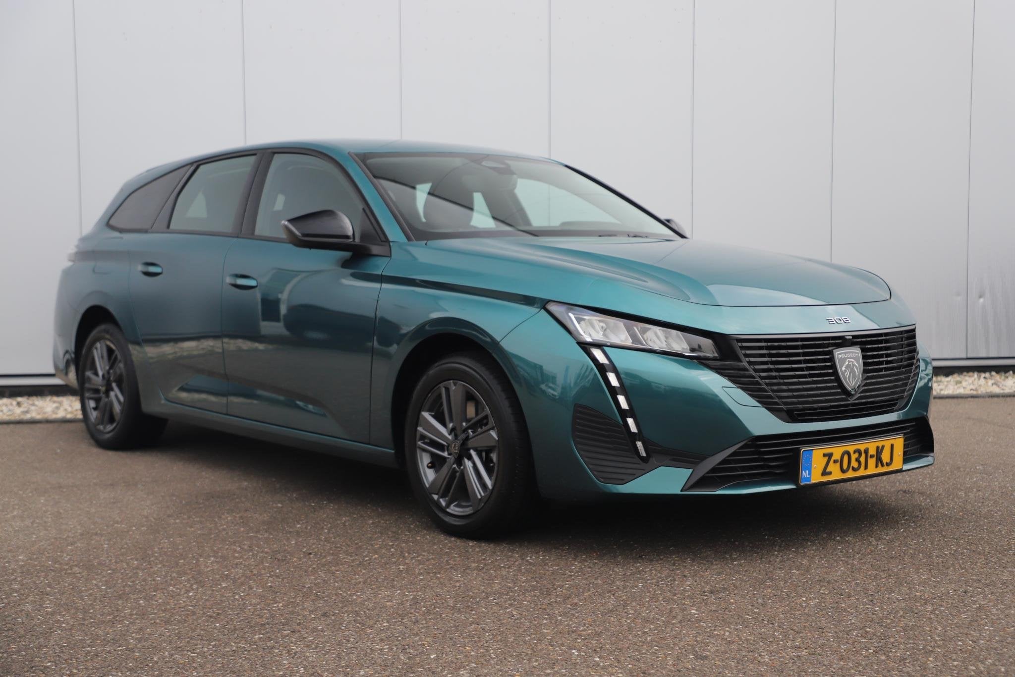 Peugeot 308 SW 1.2 PureTech Active Pack Business 131PK Navig, Voorwielaandrijving, Stof, 1199 cc, Met garantie (alle)