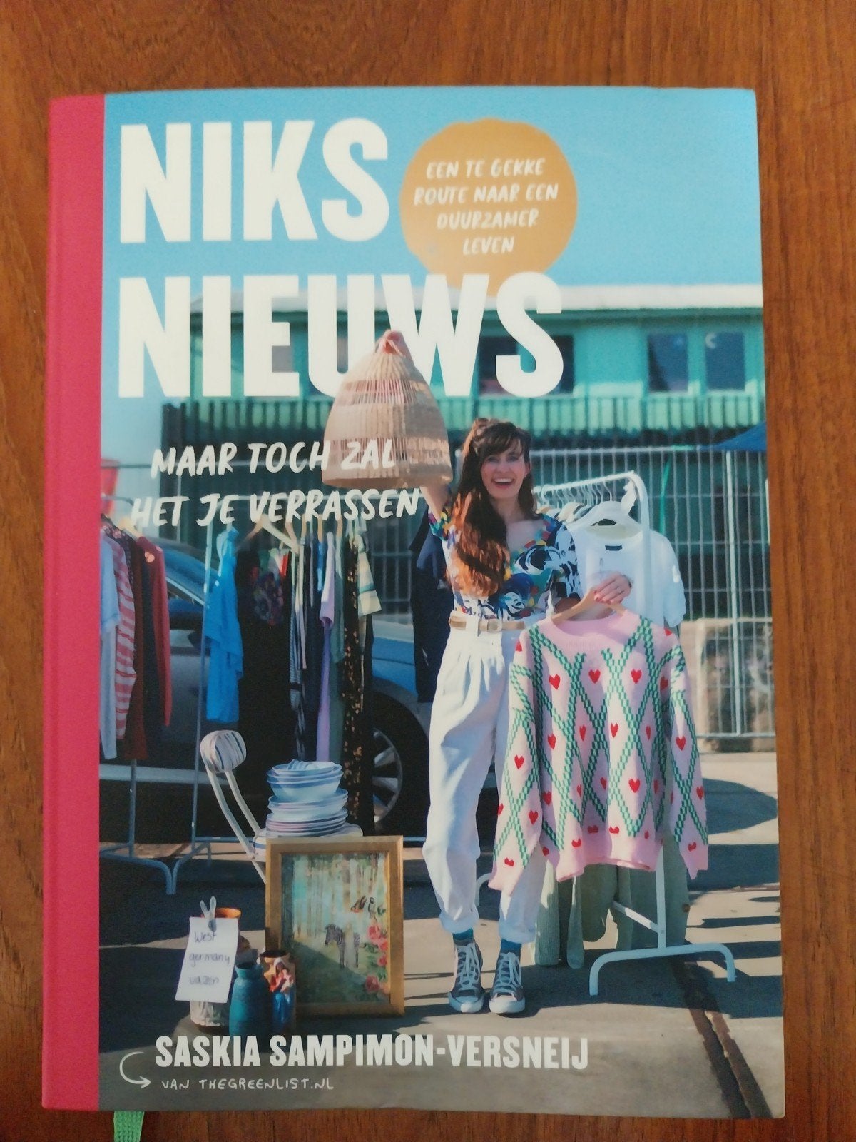 Niks Nieuws van Saskia Sampimon-Versneij en Tante Brocante, Boeken, Ophalen of Verzenden, Zo goed als nieuw