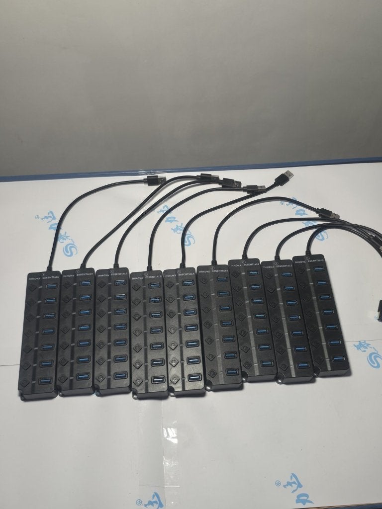 Innova Essentials 7-Port USB 3.0 Hub met Schakelaars, Computers en Software, Verzenden, Gebruikt, USB-hub, Innova Essentials