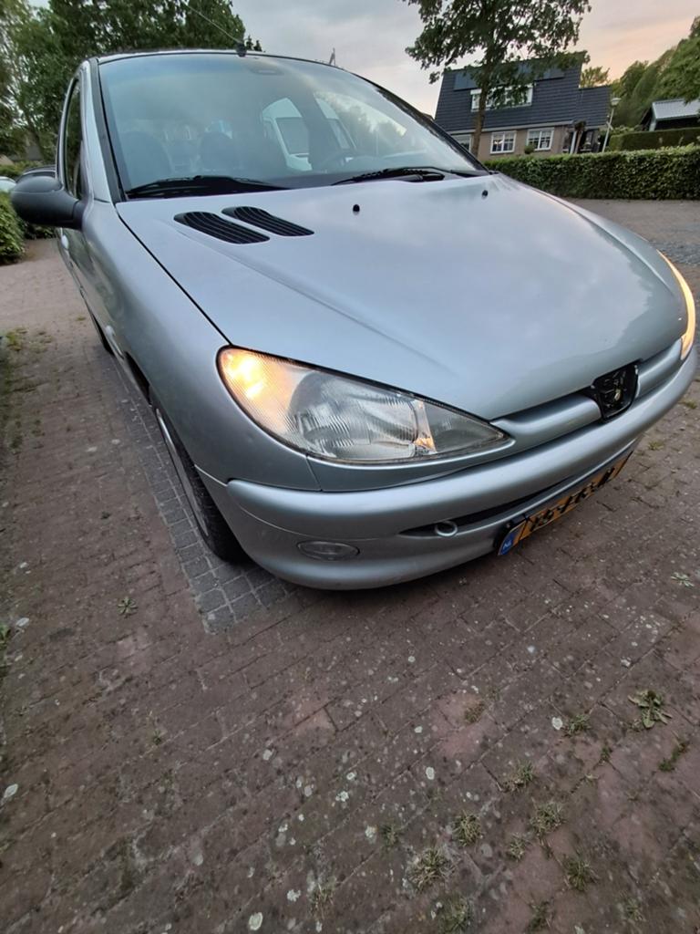 Peugeot 206, Ophalen, Gebruikt