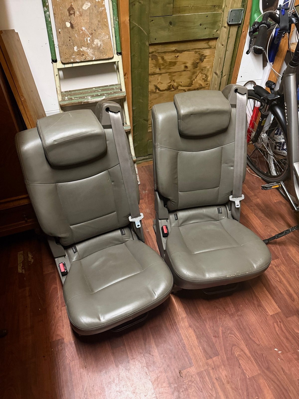 Twee Renault Espace autostoelen, Auto-onderdelen, Ophalen, Gebruikt, Universele onderdelen