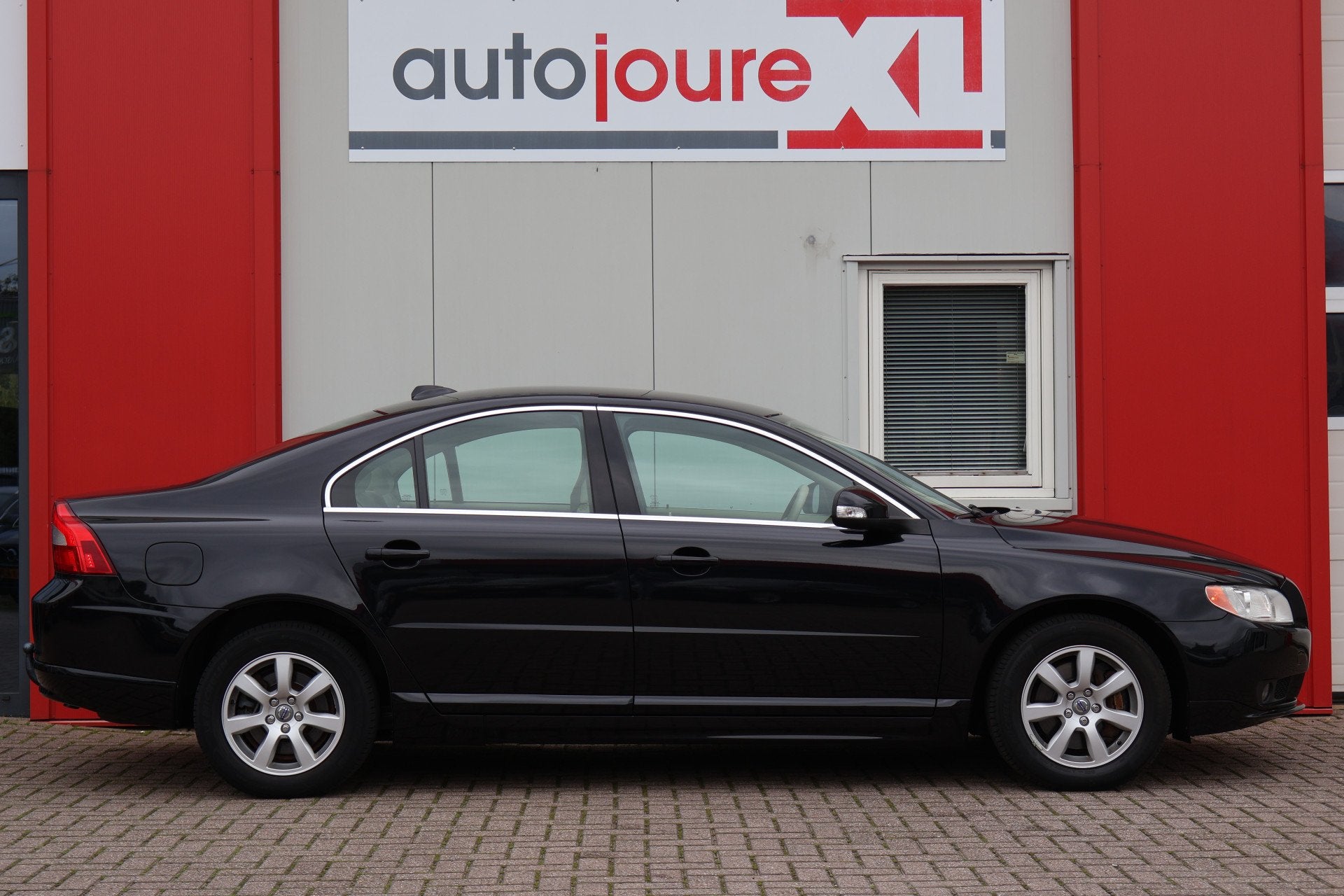 Volvo S80 2.0 T Limited Edition (bj 2010, automaat), Auto's, Euro 5, Beige, 4 cilinders, Zwart