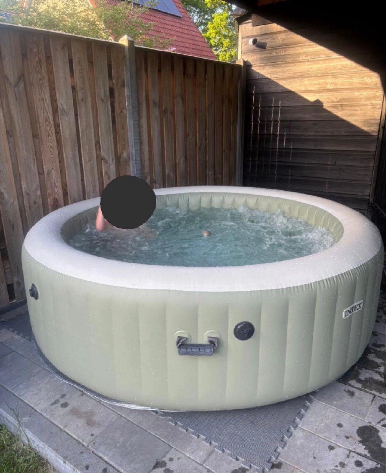 Intex Opblaasbare Jacuzzi 6 personen- Zo goed als nieuw, Tuin en Terras, Ophalen, Zo goed als nieuw, Afdekzeil, Opblaasbaar