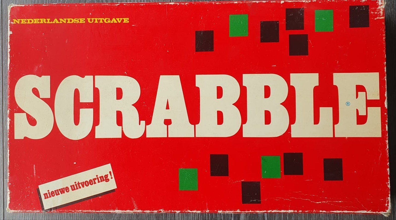 Scrabble - Nederlandse Uitgave, Hobby en Vrije tijd, Gezelschapsspellen | Bordspellen, Drie of vier spelers, Ophalen of Verzenden