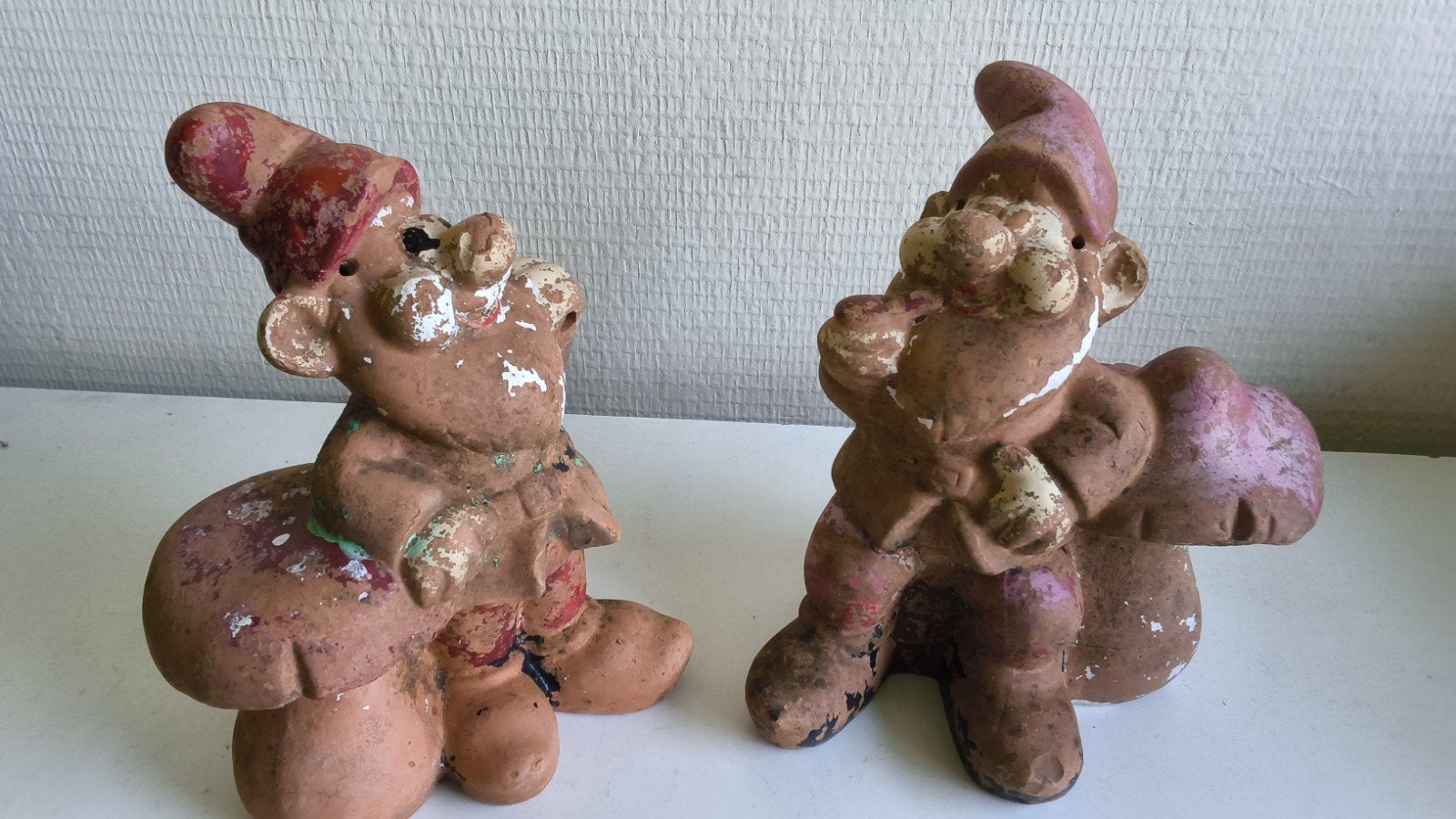 2 vintage terracotta tuinkabouters, jaren 60/70, verweerd, Verzamelen, Ophalen of Verzenden, Gebruikt