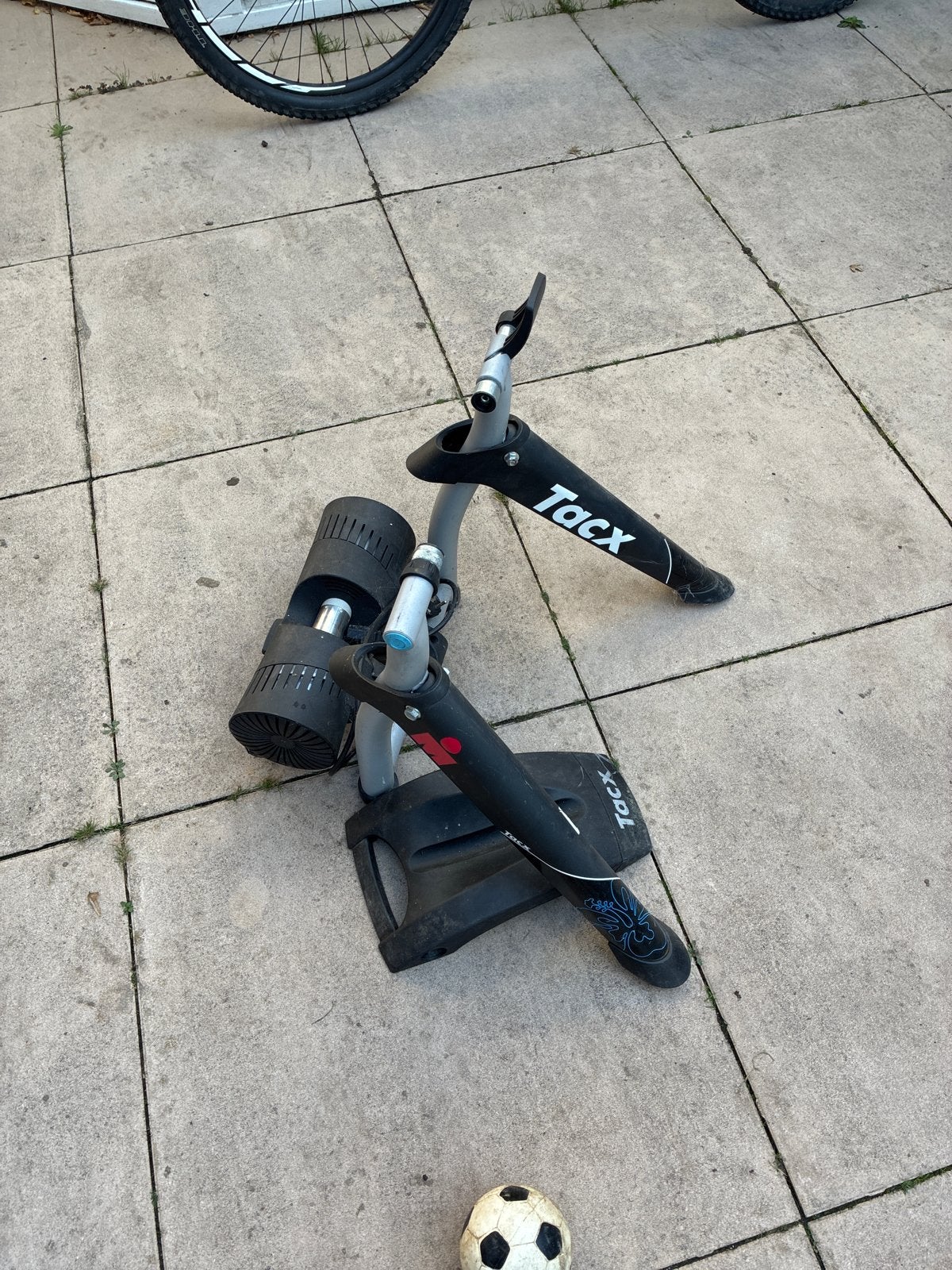 Tacx Ironman fietstrainer met toebehoren, Sport en Fitness, Ophalen, Gebruikt, Overige typen