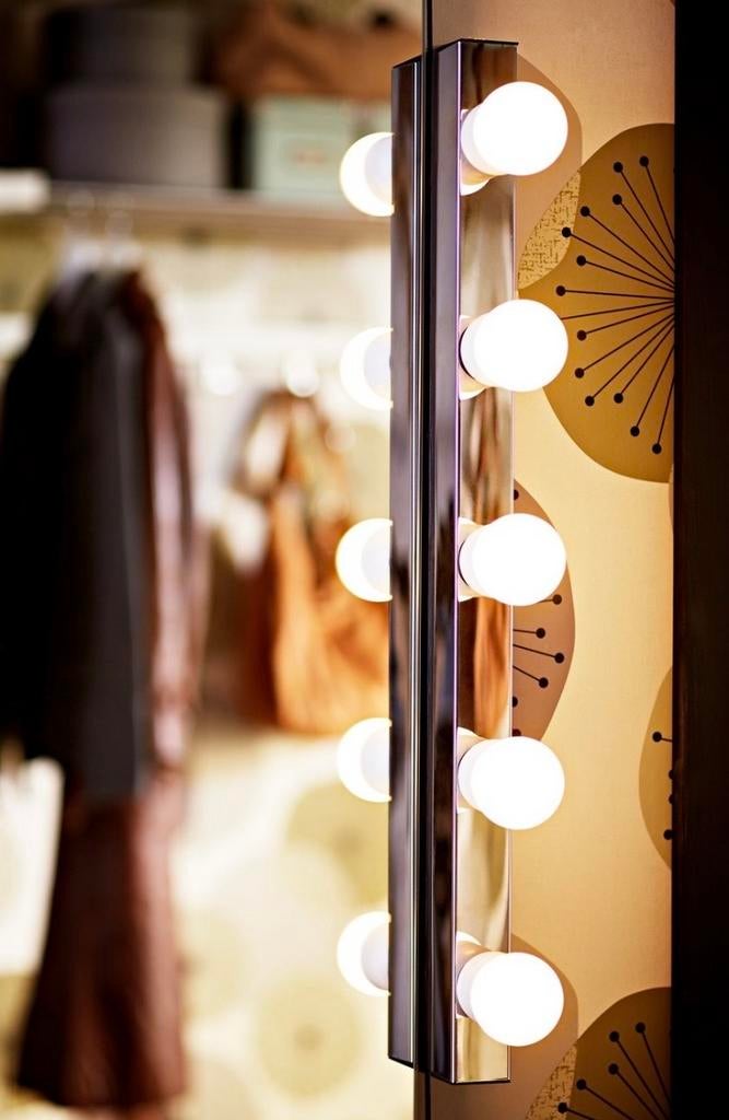 Twee IKEA lampen - Chroom met 10 LED bollen, Ophalen of Verzenden, Zo goed als nieuw