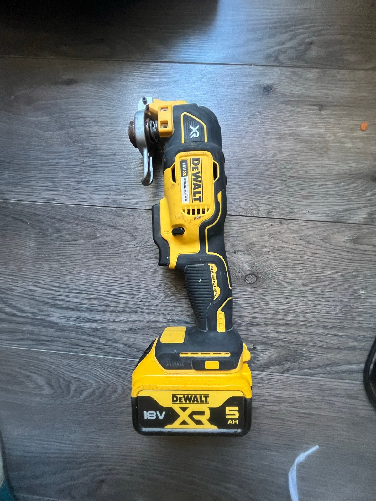 DeWALT 18V XR Accu Multitool DCF883N (Zonder Accu/Lader), Verzenden, Gebruikt, Overige typen