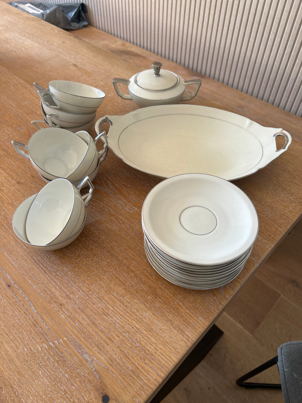 Vintage servies met zilveren rand - Kopjes, schotels, schaal, Vintage, Ophalen of Verzenden, Zo goed als nieuw, Kop(pen) en/of Schotel(s)