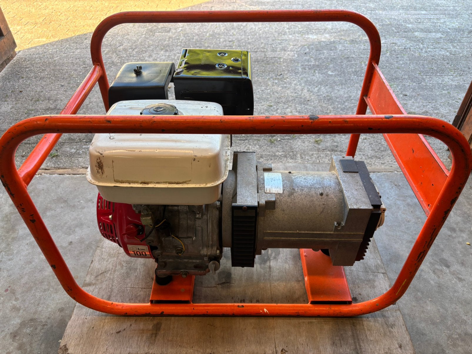 Honda  aggregaat 4,2 KVA goede kwaliteit, Ophalen, Gebruikt, Minder dan 5 kVA, Benzine