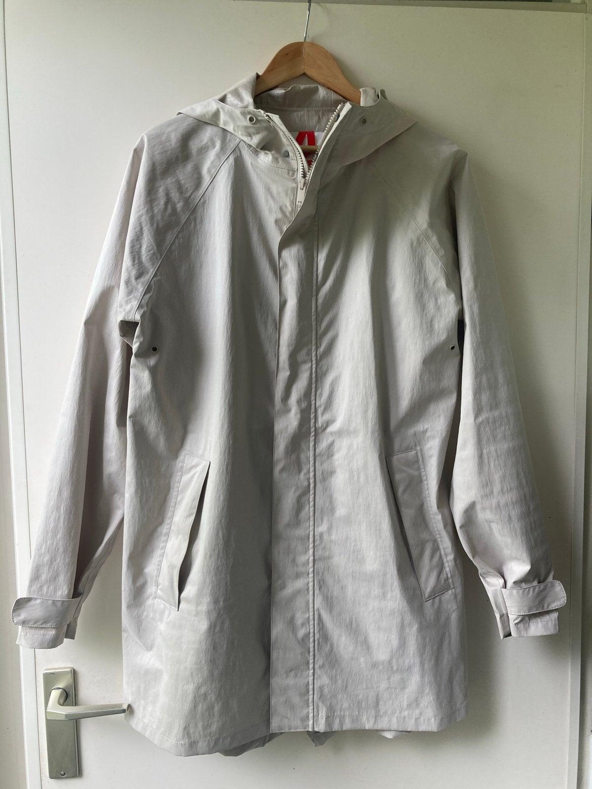 HEMA Dames Regenjas Off-white Maat M - Zo goed als nieuw, Ophalen of Verzenden, Zo goed als nieuw, Maat 38/40 (M), Wit