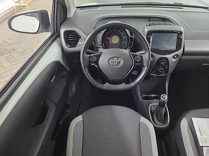 Toyota Aygo 1.0 VVT-i x-play 1e-Eig. & Dealer-Onderh BOVAG-G, Voorwielaandrijving, 12 maanden, Stof, Gebruikt
