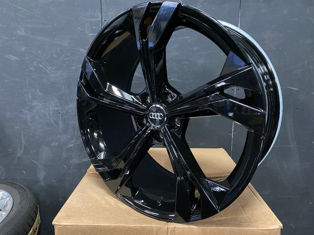 20" FITS AUDI Q3 SQ3 RS Q3 Q4 SPORTBACK, Ophalen, 255 mm, Velg(en), Nieuw