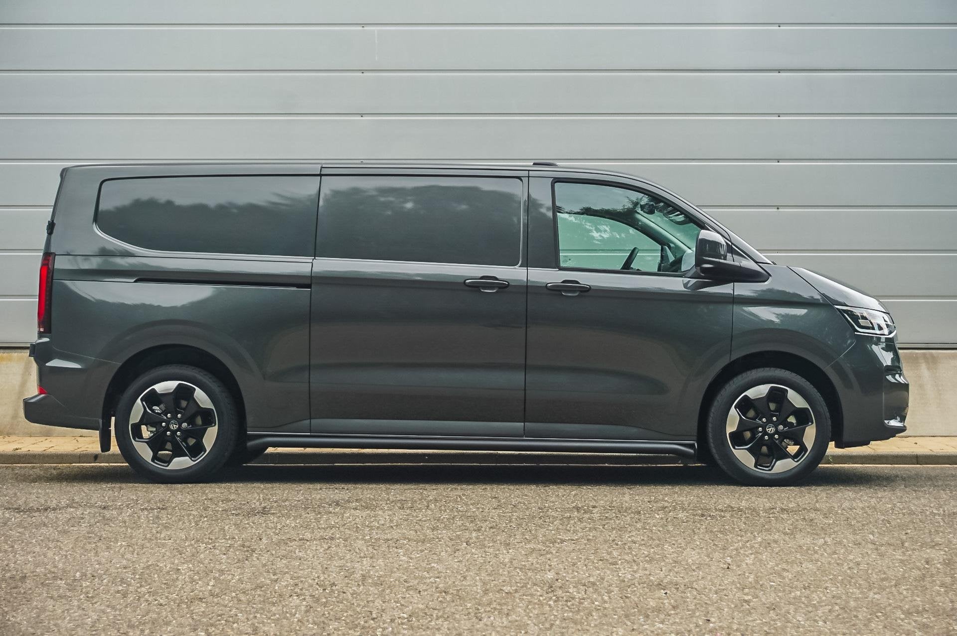 Volkswagen Transporter 2.5 eHybrid 233pk L2H1 30 Bulli | Sch, Automaat, 12 maanden, Euro 6, 4 cilinders