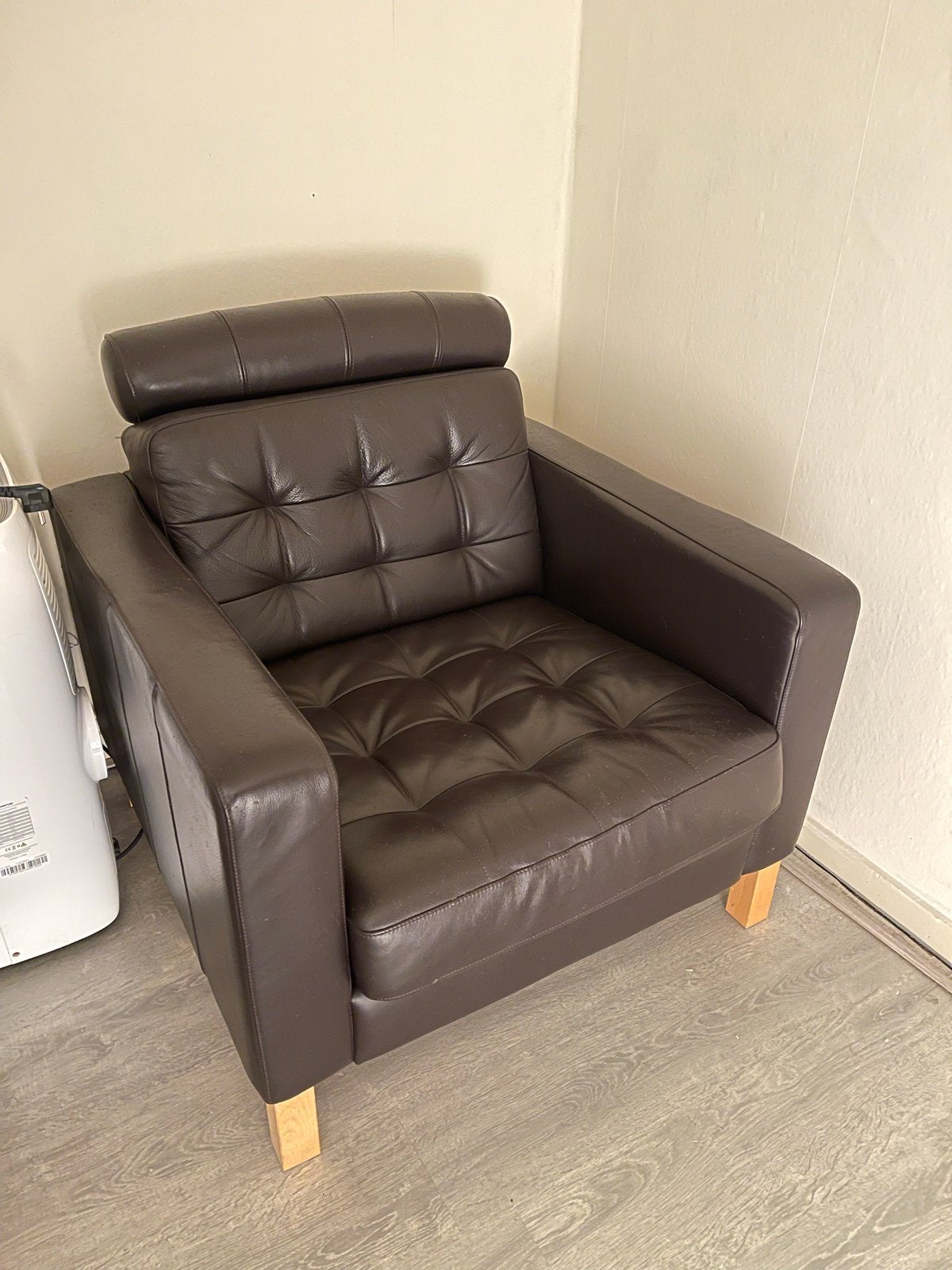 Comfortabele bruine leren fauteuil, Ophalen, Gebruikt, Leer, 75 tot 100 cm