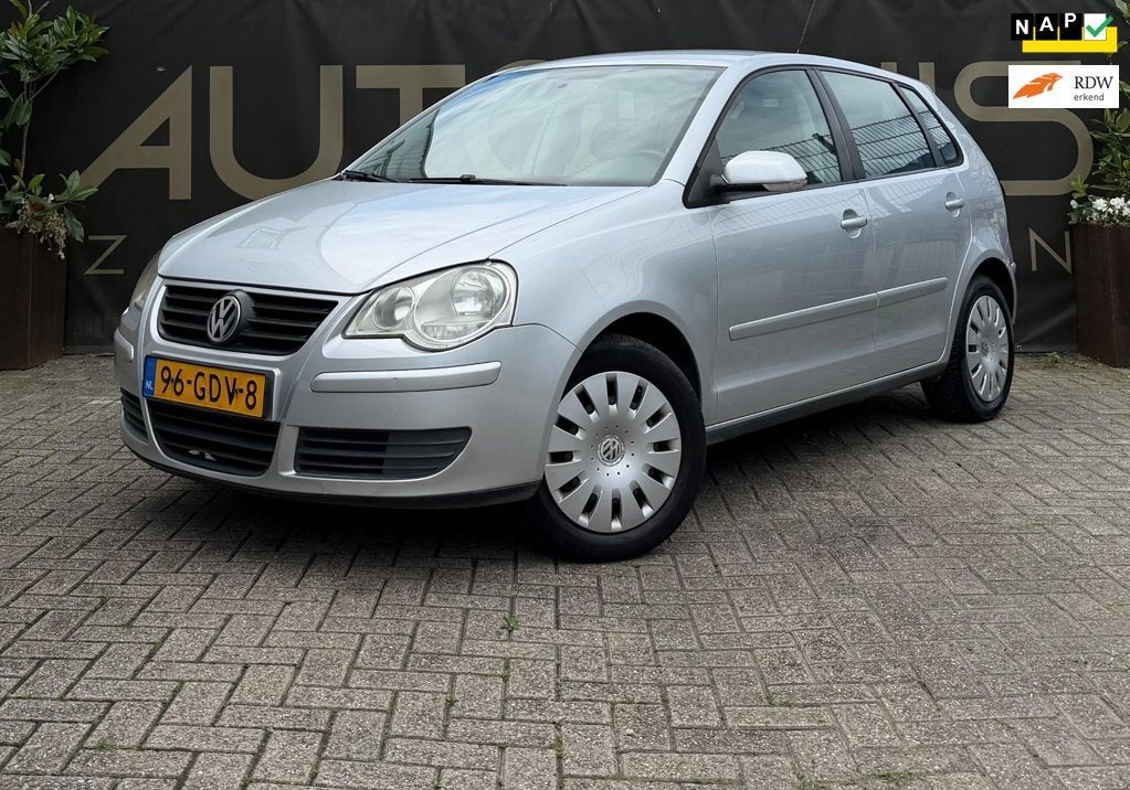 Volkswagen Polo 1.4-16V*Trekhaak*Klimaatreg.*Cruisecontr.*, Auto's, Volkswagen, Voorwielaandrijving, Stof, 4 cilinders, Bedrijf